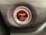 エンジンスタートスイッチ☆キーが車内にあれば、エンジンの始動・停止はブレーキを踏んでスイッチを押すだけ!キーを取り出す手間を省き、ワンプッシュでエンジンを操作するので簡単でスムーズです。