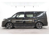 このお車はホンダ純正光脱臭・抗菌加工を納車前に致します。光触媒消臭は光触媒と銀イオンにより消臭とウイルス除菌や抗菌効果のダブル効果で車内を快適に保ちます。