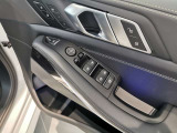 BMWプレミアムセレクション前橋では、高年式低走行モデルからMモデル、年式が経ちなかなかディーラーでは見かけないモデルまで幅広いラインナップで認定中古車を取り扱っております。品質に自信があります。