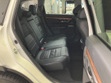 ホンダセンシング装着車となっております。衝突軽減ブレーキ、誤発進抑制機能、歩行者事故低減ステアリング、路外逸脱抑制機能、アダプティブクルーズコントロール、車線維持支援システム他、安全運転を幅広く支援。