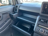 届出済未使用車を一人でも多くの方に提供できるよう専門スタッフがしっかりと説明し、相談にのらせていただきます。