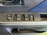 パワーウィンドウ付き☆運転席で全部の窓を開閉することが可能!!