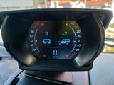 オフ系の車輛には必需品!?の傾斜メーター。公認車検を受ける際に最大安定傾斜角度をクリアしていますが、実際は「コケる!」と焦る程です。ワイルドな走行をする時は、ちらっと見ましょう。