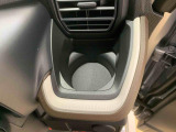 全ての車両に除菌・消臭システム「ワンダークリーン」を施行済みです。シートの表面はもちろん、後ろの席や足元も徹底的に除菌しております。