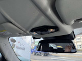 エアバッグが展開するような深刻な事故が発生した際、車両からコール・センターへ自動的にSOSコールを発信します。ドライバーが事故の衝撃で意識を失っている場合でも、的確かつスピーディな救急対応が可能です!