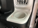 運転席側のカップホルダー