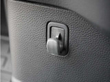 【12Ⅴ電源】スマートフォン充電など何かと必要な電源です。お近くのホンダカーズ総社までお越しください。