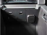 【USB接続】USB接続も可能です。スマートフォンと連動して音楽も再生可能です。