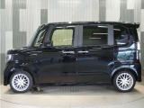 整備代金を車両本体価格に含んでおります。法定点検整備または定期点検を実施し、点検記録簿を発行致します。