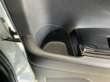 後席ドアのドリンクホルダー