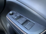 ☆クルマ買ったらエンジンオイル無料のテクノオートリアルです。納車時より走行距離4000キロ又は6ヶ月に一回のペースでご来店していただければ、エンジンオイル交換が無料です!工賃・オイル代金が0円!
