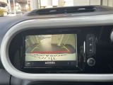 リアカメラ付きで駐車の際も安心です