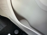運転席、助手席のドアにもドリンクホルダーがございます(^O^)