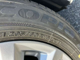 タイヤサイズは205/60R16