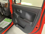 より多くの一般の方へ車を届けれればと思っておりますので同業者様への販売は極力控えさせて頂いております。ご了承下さい。