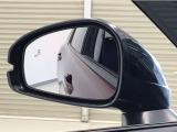 車が大好きなスタッフが心をこめて接客いたします。お客様一人一人のお車に対する思いや気持ちをうかがい、充実した時間が過ごせるよう努めます。