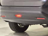 濃霧時などに、後続車に存在を知らせるバックフォグランプ装備!
