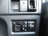 4WD/オートマ/エアコン/パワステ/ETC/ナビ/TV/Bluetooth/DVD再生/シートヒーター/アルミホイール/ハンドルスイッチ/電動格納ドアミラー/キーレス/ドアバイザー/フロアマット/