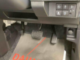 仕上がったお車はすべて自社輸送でスピーディに店舗まで配送いたします。気になるお車は店舗から店舗まで移動もできますのでお気軽にお問い合わせください。