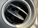 ☆お車についた傷やヘコミ、事故の修理もハヤシにお任せください。自社鈑金工場で修理ができますの安心です☆