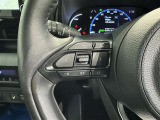 ステアリングスイッチ装備!運転しながら手元でオーディオの操作などができます。
