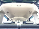 自社整備工場で点検整備をおこなってからお渡ししています。車検が残っている場合は『12ヶ月点検整備』を、車検整備付きの場合は『車検整備』をおこないます。整備費用は車両本体価格に含まれています。