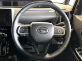 【純正革巻きステアリング】上質な革を使用することで、手にしっかり馴染みとても運転しやすいハンドルです♪