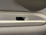 ☆お車についた傷やヘコミ、事故の修理もハヤシにお任せください。自社鈑金工場で修理ができますの安心です☆