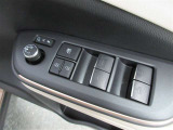 運転席から操作可能なパワーウィンドウ!