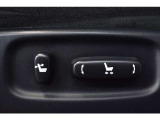 運転席はメモリー機能付8Wayパワーシート♪