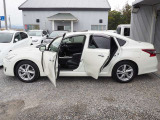 お車に関してのご質問などはLINE(ID友達検索&rarr;@210bdwpm)、直通アドレス(rerize@autorerize.co.jp)またはお電話(025-372-8118)までお気軽にお問合せ下さい♪