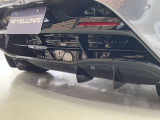 3994ccV8ツインターボ 750PS/7500rpm 800Nm/5500rpm(カタログ値) 1,440kg ステルスホイールフィニッシュ マシンロゴキャリパ P-ZERO CORSA 245/35ZR19・305/30ZR20 電気色変化ガラス クロミック電動オープン