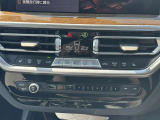 雰囲気のあるインパネ周りです。各スイッチも操作しやすい配慮がなされております。