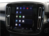 Google搭載のボルボなら、車内にいながら多彩なデジタルライフをお楽しみいただけます。Google Playから必要なアプリをダウンロードして、有意義な移動時間を楽しみましょう。