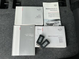 新車時からの車の取扱説明書・ナビの取扱説明書が残っております。大切にされてきた証拠です!