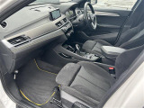 ◆LIBERALAは、輸入車選びの新たなスタイルを提案するインポート・セレクト・ブランドです。オーナー様となる方がクルマから直接感じる感性を第一にした、最良の一台との出会いをコーディネートいたします。