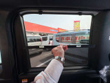 ☆お車についた傷やヘコミ、事故の修理もハヤシにお任せください。自社鈑金工場で修理ができますの安心です☆