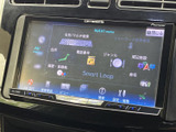 先進のナビゲーションシステムを搭載。目的地設定が簡単で、スムーズなドライブをサポートします。音楽も楽しめます。