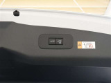 パワーバックドアでバックドアの開け閉めもラクラク♪
