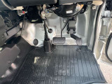 フロアマットも綺麗にクリーニングして納車しております!