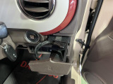 お車の情報が載ったカルテをお渡ししております。