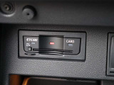認定中古車保証1年間距離無制限の保証とロードアシスタンスサービスが全車に付帯されています。また、1年間または2年間の延長保証(有償)もご利用いただけます。