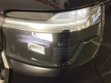 ヘッドライトで、個性も光る 、長く乗っていたい車です。