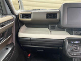 「軽自動車サンライズ♪」のテレビCMでおなじみの軽 届出済 未使用車専門店 です!