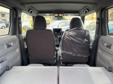 積載性が広がるシートアレンジ。倒し方や可動域、荷室の広がりが分かり、使い道を想像できます。