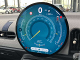 スピードメーターとタコメーター表示