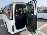狭い駐車場での荷物の載せ下ろしが便利なわくわくゲートです。