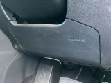 ニーエアバック
