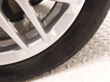 アルミホイール装着車です!これで足元まわりもおしゃれにきまります!