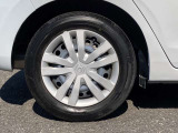 15インチの純正ホイールです。